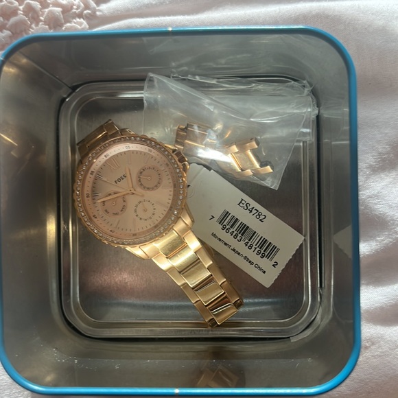 Women’s FOSSIL watch - Picture 5 of 5